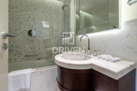 Apartment in Downtown Dubai (Downtown Burj Dubai), Dubai studio, 51.75 sq.m. № 136711 - photo 10