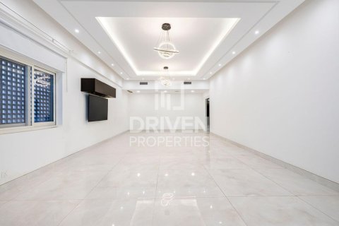 Apartment in Dubai Festival City, Dubai 3 bedrooms, 420.01 sq.m. № 136709 - photo 2