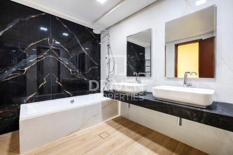 Apartment in Dubai Festival City, Dubai 3 bedrooms, 420.01 sq.m. № 136709 - photo 14