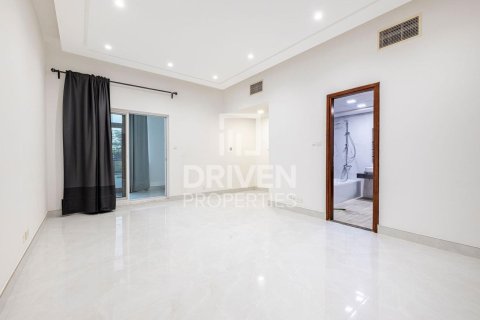 Apartment in Dubai Festival City, Dubai 3 bedrooms, 420.01 sq.m. № 136709 - photo 6