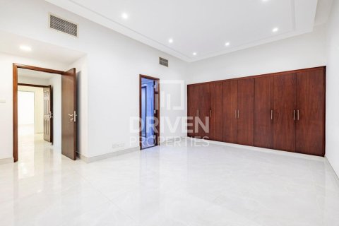 Apartment in Dubai Festival City, Dubai 3 bedrooms, 420.01 sq.m. № 136709 - photo 5
