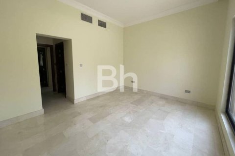 Villa in Arabian Ranches, Dubai 6 bedrooms, 372 sq.m. № 57851 - photo 1