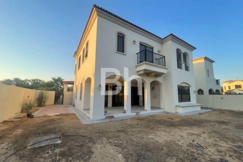 Villa in Arabian Ranches, Dubai 6 bedrooms, 372 sq.m. № 57851 - photo 2
