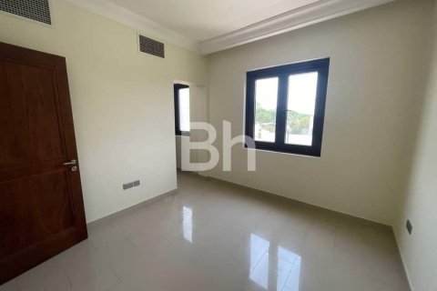Villa in Arabian Ranches, Dubai 6 bedrooms, 372 sq.m. № 57851 - photo 15