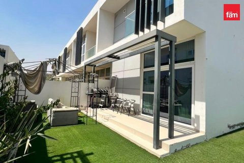Adosado en Dubai, 3 dormitorios, 208.6 m², № 141460 - foto 2