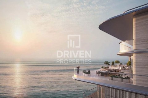 Duplex in Palm Jumeirah, Dubai 4 bedrooms, 743 sq.m. № 19416 - photo 1