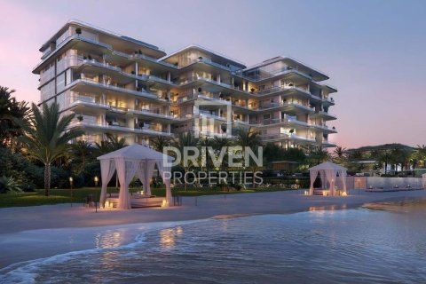 Duplex in Palm Jumeirah, Dubai 4 bedrooms, 743 sq.m. № 19416 - photo 15