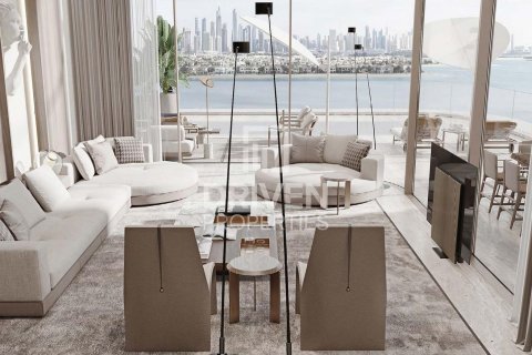 Duplex in Palm Jumeirah, Dubai 4 bedrooms, 743 sq.m. № 19416 - photo 11