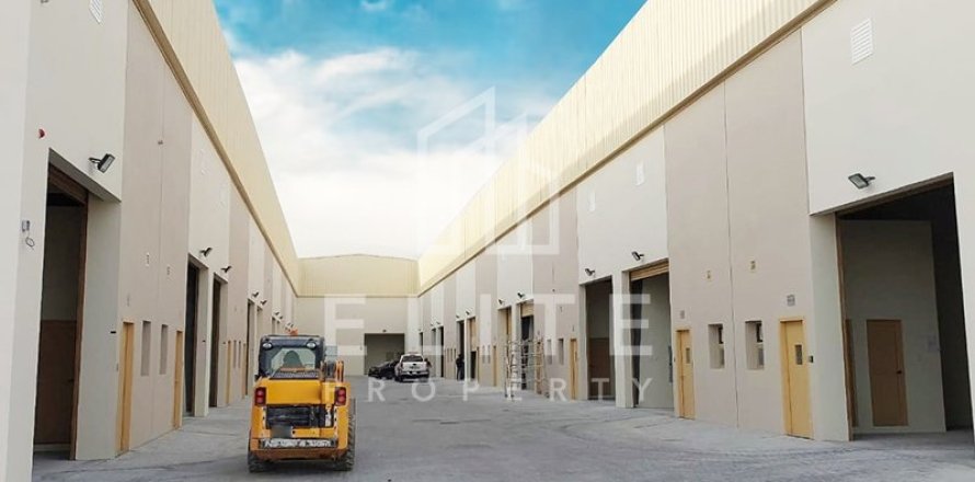 Almacén en Dubai Investment Park, Dubai, 4873 m², № 38924