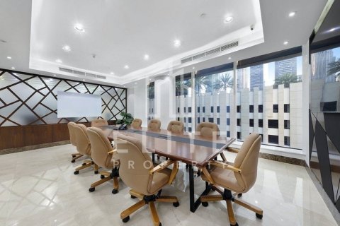 Купить офис в Дубае: 301м², № 38923 - фото 15