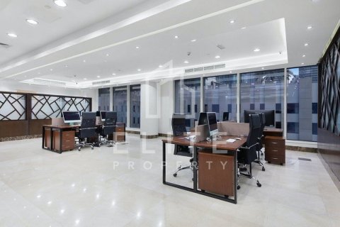Купить офис в Дубае: 301м², № 38923 - фото 7