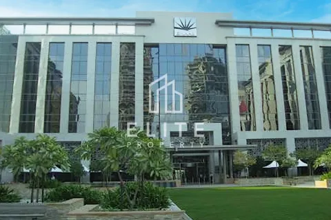 Office in Dubai 301 sq.m. № 38923 - photo 1