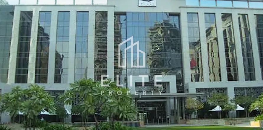 Office in Dubai 301 sq.m. № 38923