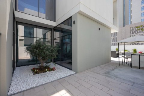 Villa in Al Furjan, Dubai 4 bedrooms, 52 sq.m. № 118411 - photo 4