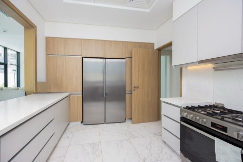 Villa in Al Furjan, Dubai 4 bedrooms, 52 sq.m. № 118411 - photo 16
