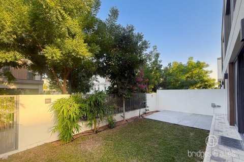 Villa in Tilal Al Ghaf, Dubai 4 bedrooms, 317 sq.m. № 118412 - photo 21