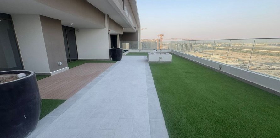 Apartamento en Dubai Studio City, Dubai, 2 dormitorios, 96.2 m², № 41660