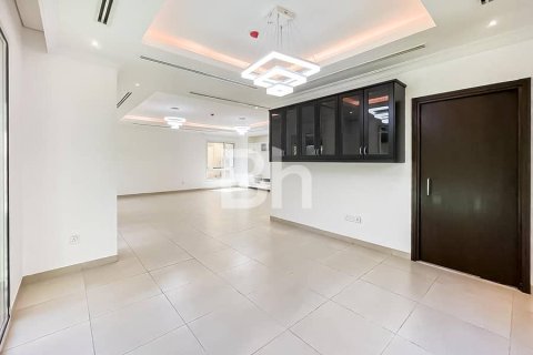 Villa en Dubai Science Park, Dubai, 4 dormitorios, 401 m², № 21983 - foto 17