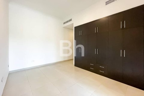Villa en Dubai Science Park, Dubai, 4 dormitorios, 401 m², № 21983 - foto 7