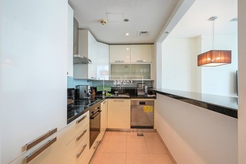 Apartment in Jumeirah Lake Towers, Dubai 1 bedroom, 63.5 sq.m. № 49202 - photo 9