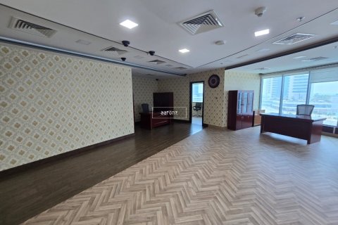Oficina en Business Bay, Dubai, 112.3 m², № 49207 - foto 7