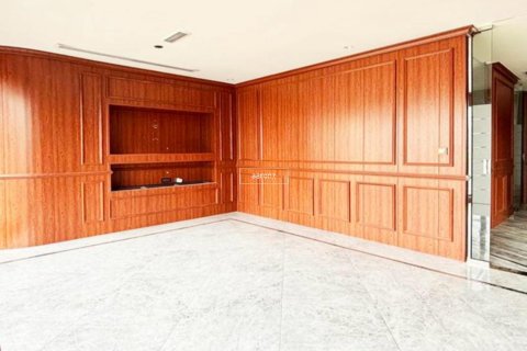 Снять в аренду офис в Бизнес-Бэе, Дубай: 124.8м², № 49205 - фото 2