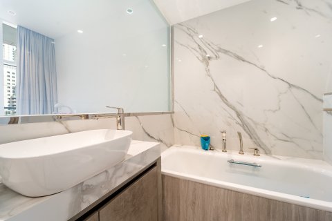 Apartment in Dubai Marina, Dubai 3 bedrooms, 201 sq.m. № 96969 - photo 18