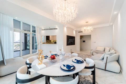 Apartment in Dubai Marina, Dubai 3 bedrooms, 201 sq.m. № 96969 - photo 7