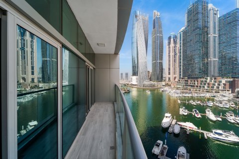 Apartment in Dubai Marina, Dubai 3 bedrooms, 201 sq.m. № 96969 - photo 24