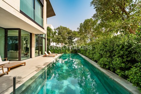 Villa in Jumeirah Islands, Dubai 4 bedrooms, 557 sq.m. № 96957 - photo 3