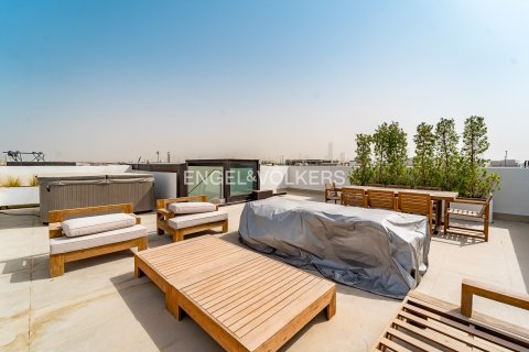 Villa in Jumeirah Islands, Dubai 4 bedrooms, 557 sq.m. № 96957 - photo 16