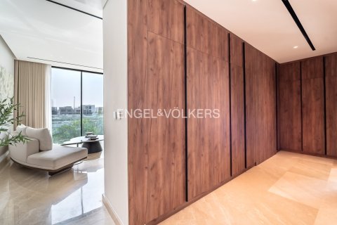 Villa in Jumeirah Islands, Dubai 4 bedrooms, 557 sq.m. № 96957 - photo 11