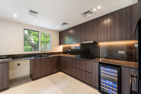 Villa à Dubai, 3 chambres, 236 m², № 96968 - photo 5