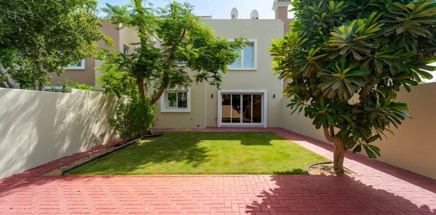 Villa à Dubai, 3 chambres, 236 m², № 96968