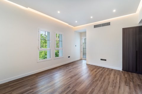 Villa à Dubai, 3 chambres, 236 m², № 96968 - photo 8