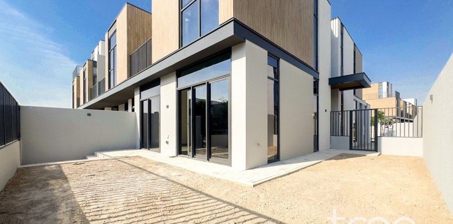 Townhouse in Mudon, Dubai 4 bedrooms, 276.67 sq.m. № 136298