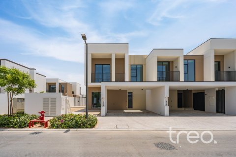 Maison de ville à Arabian Ranches 3, Dubai, 4 chambres, 218.69 m², № 136290