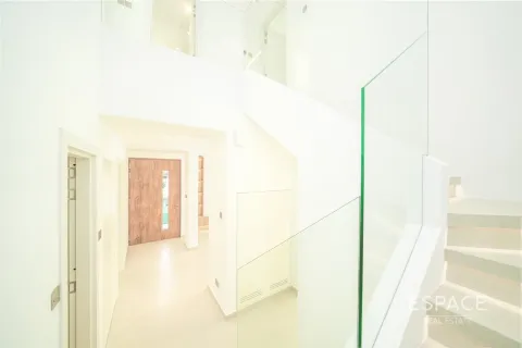 Villa in Springs 10, The Springs, Dubai 4 bedrooms, 223 sq.m. № 61628 - photo 9