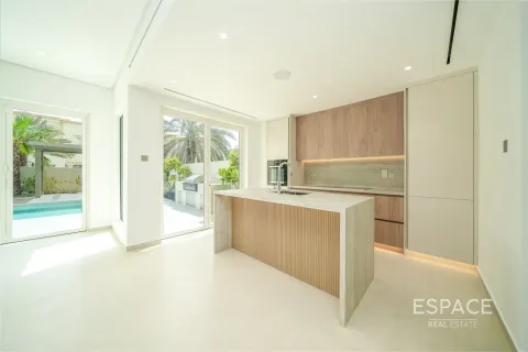Villa in Springs 10, The Springs, Dubai 4 bedrooms, 223 sq.m. № 61628 - photo 6
