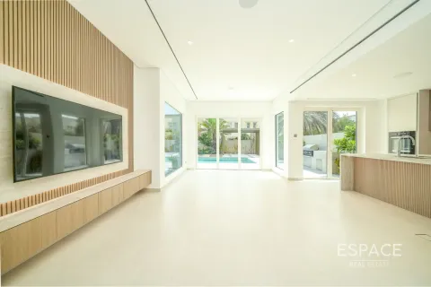 Villa in Springs 10, The Springs, Dubai 4 bedrooms, 223 sq.m. № 61628 - photo 3
