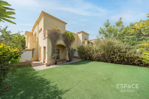 Villa in Springs 6, The Springs, Dubai 3 bedrooms, 250 sq.m. № 61627 - photo 1