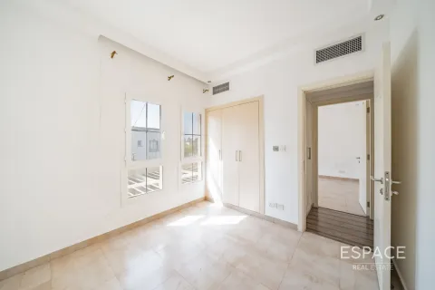 Villa in Springs 6, The Springs, Dubai 3 bedrooms, 250 sq.m. № 61627 - photo 20