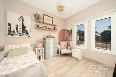 Villa in The Springs, Dubai 3 bedrooms, 209 sq.m. № 61626 - photo 12