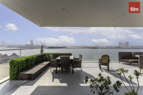 Apartamento en Palm Jumeirah, Dubai, 3 dormitorios, 268.1 m², № 92127 - foto 2