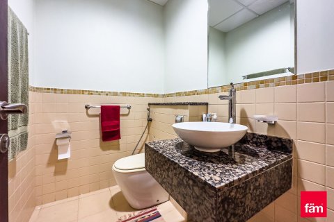 Снять в аренду квартиру в Дубае: 1 спальня, 108.6м², № 92137 - фото 11