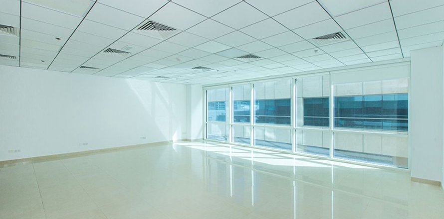 Офис в Бизнес-Бэе, Дубай, 146.1м², № 92133