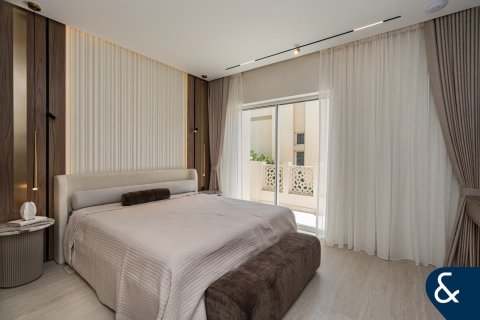 Villa in Arabian Ranches, Dubai 5 bedrooms, 450 sq.m. № 91322 - photo 7