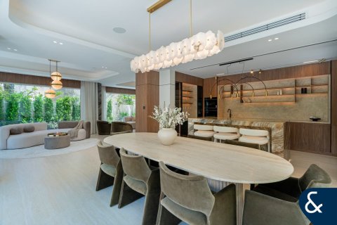 Villa in Arabian Ranches, Dubai 5 bedrooms, 450 sq.m. № 91322 - photo 4