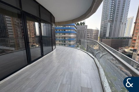 Купить квартиру в Даунтаун Дубай (Даунтаун Бурдж Дубай), Дубай: 1 спальня, 100м², № 91325 - фото 2