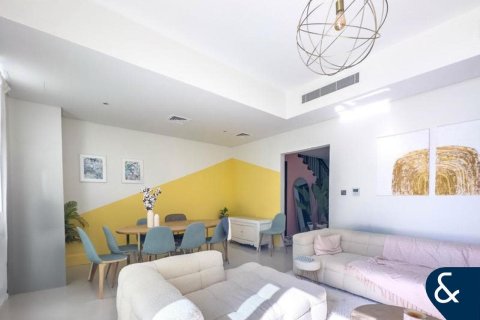 Купить виллу в DAMAC Hills (Akoya by DAMAC), Дубай: 3 спальни, 175м², № 98484 - фото 6